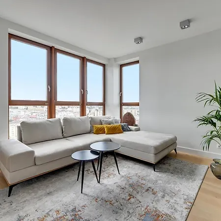 Sea Towers Apartment *