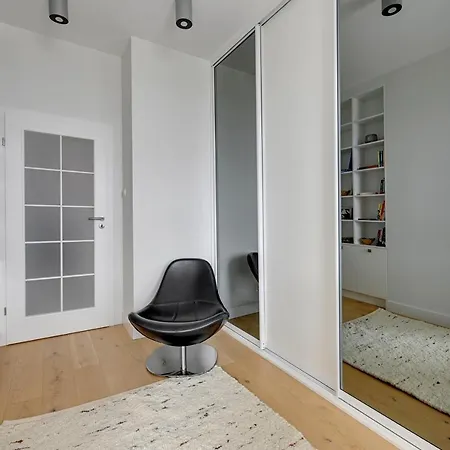 Apartment Sea Towers *