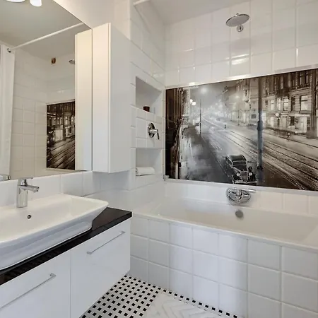 Sea Towers Apartment